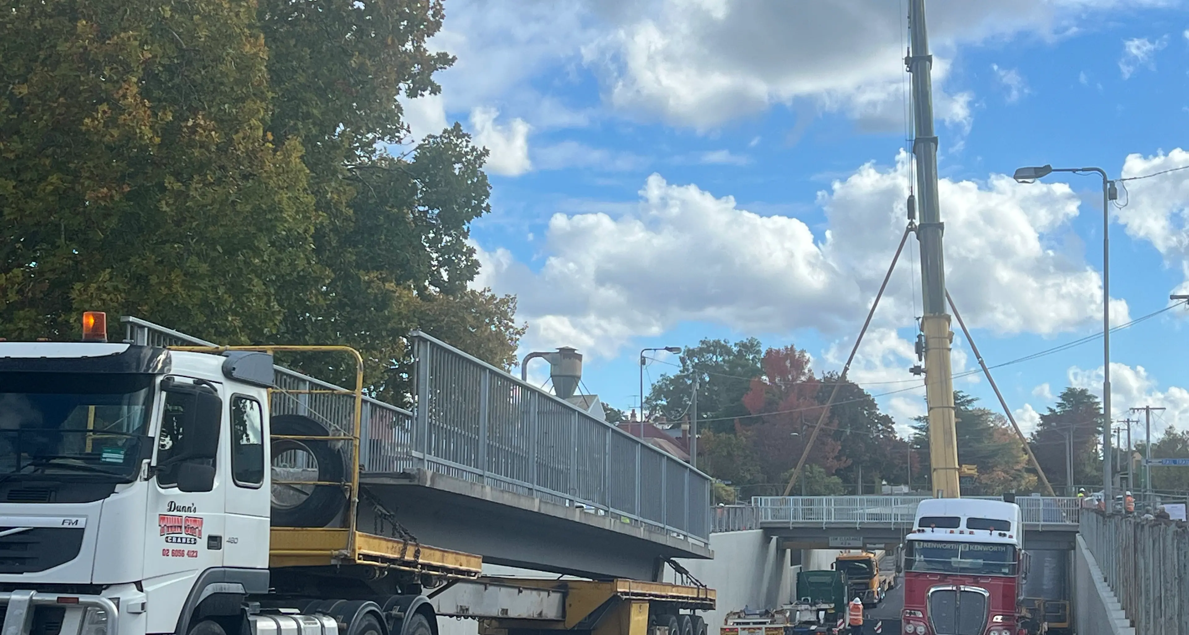 Wider pedestrian footbridge installed over Rowan Street underpass