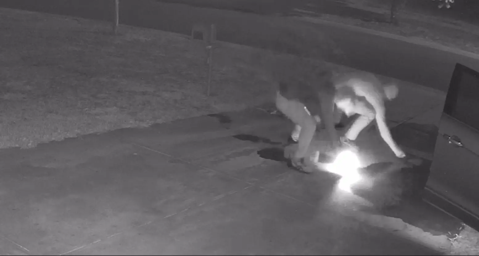 Accused arsonist faces court over botched insurance job, “egregious” alleged courtroom threat