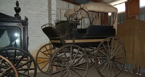 No home found for historic Beechworth carriages