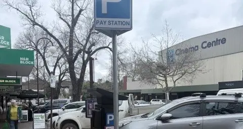 Parking meters being installed in Wangaratta CBD
