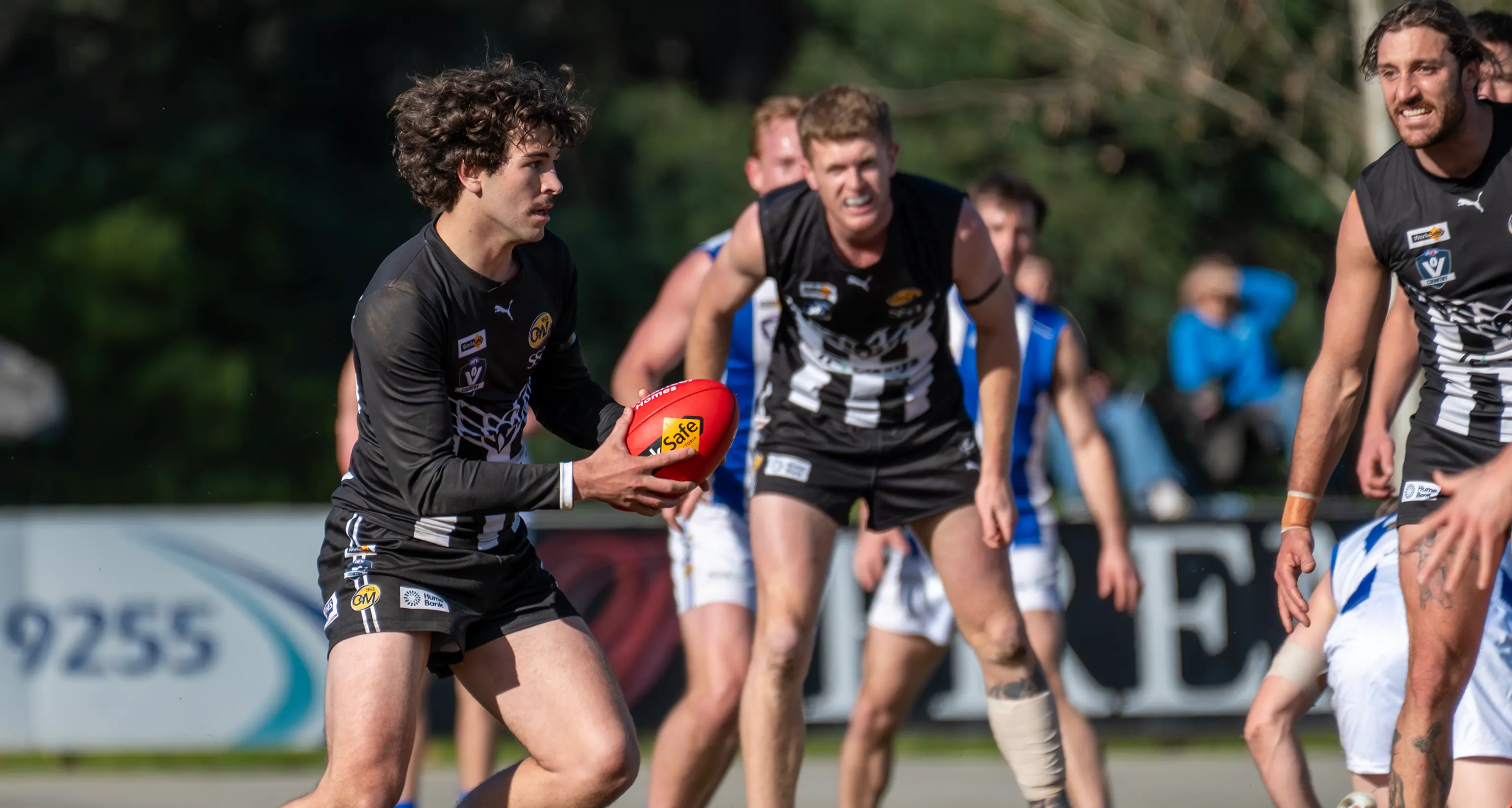 ‘Pies bank comprehensive win over Roos