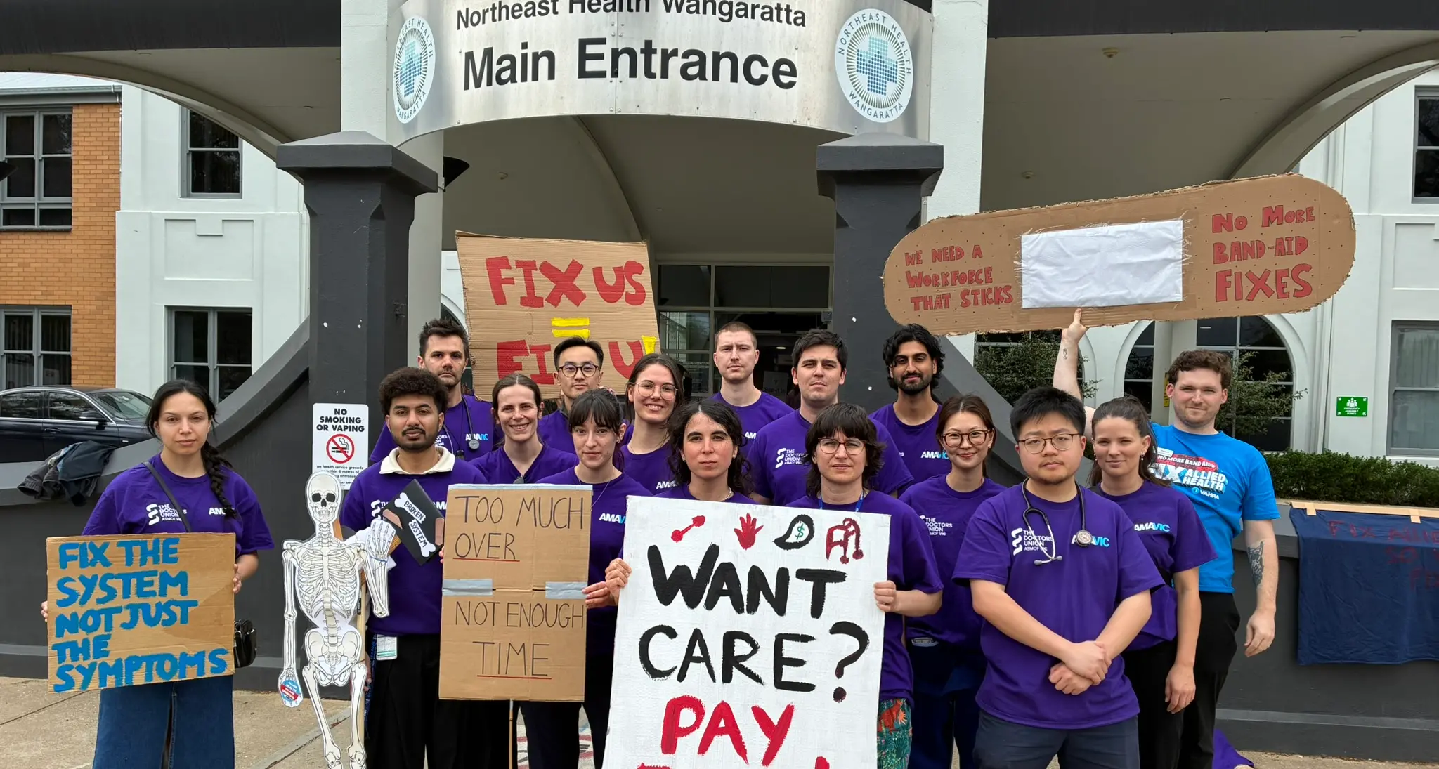 Junior doctors stop work as part of statewide strike